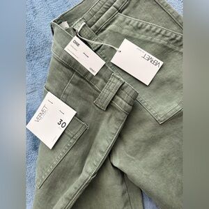 Vervet Olive carpenters